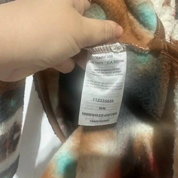 Wrangler Retro Southwestern Quarter Zip Sherpa Pullover - Picture 10 of 12